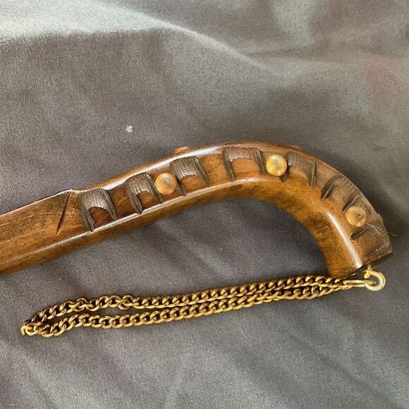 Vintage Hand Carved Shoehorn - Picture 2 of 10